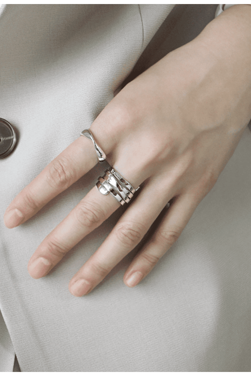 Curved Line Ring